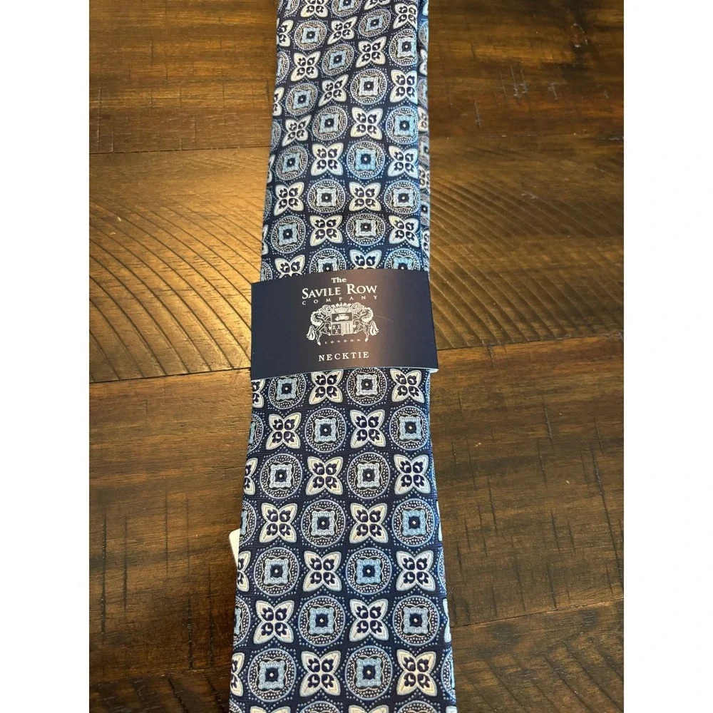 NWT‎ Savile Row Company Necktie Blue Geometric Medallion Pattern